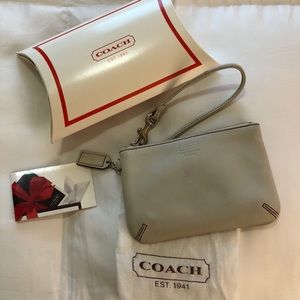 Coach wristlet wallet